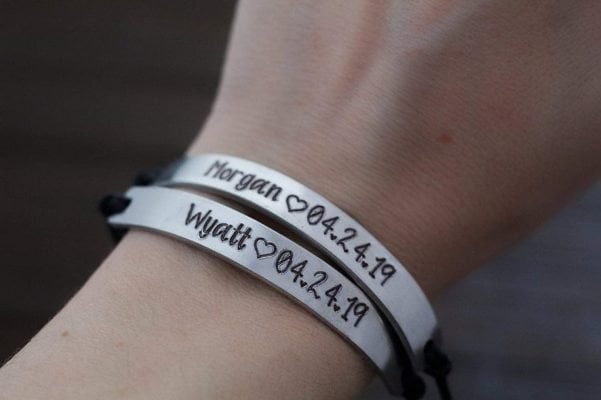 COUPLE’S BRACELET SET -Long distance relationships gift ideas