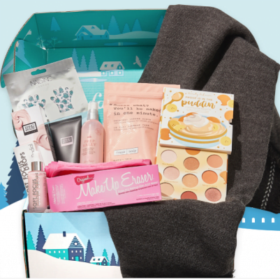 FabFitFun Subscription Box as a Best Online Gifts for wife
